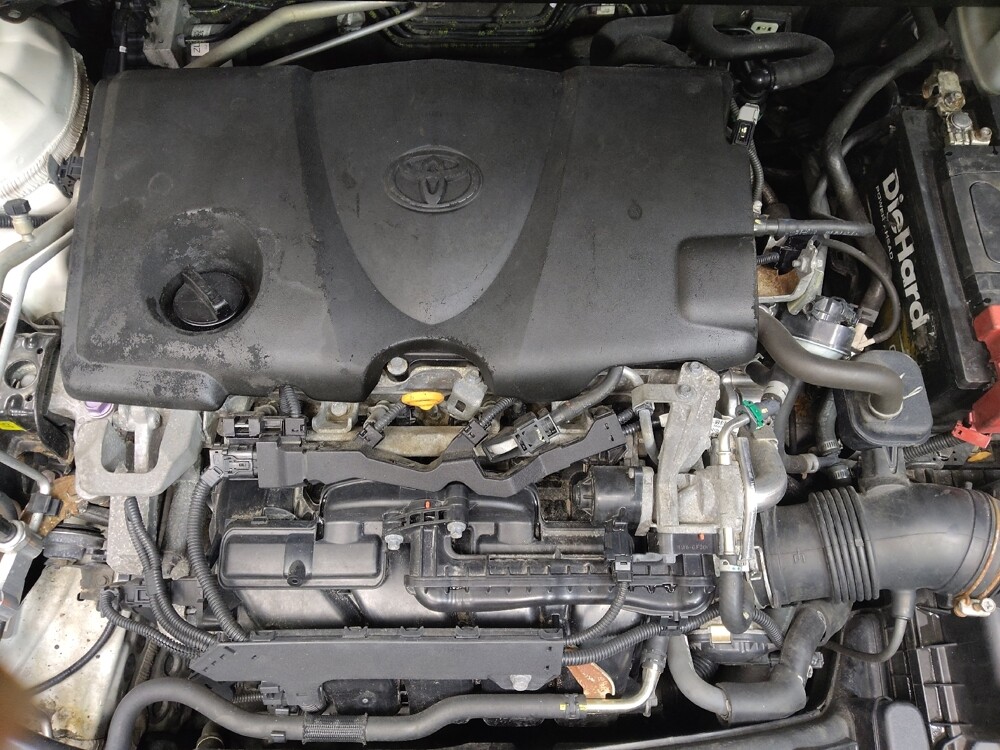 2018 Toyota Camry in Greenville, SC 29607 - 18114539 30