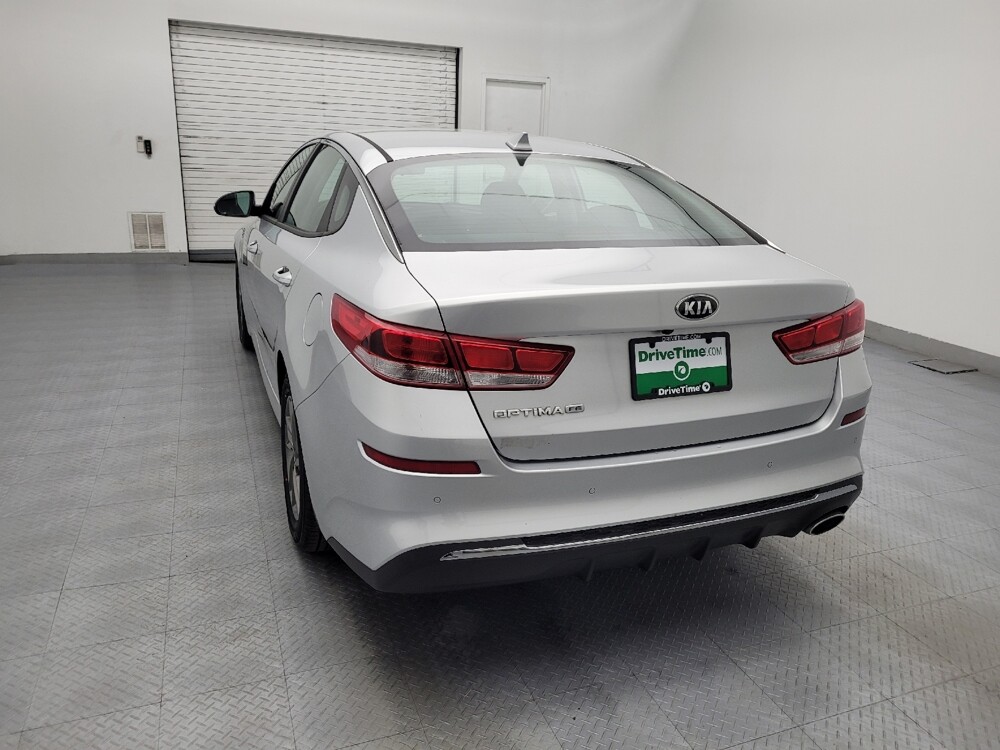 2019 Kia Optima in Greenville, SC 29607 - 18114544 6