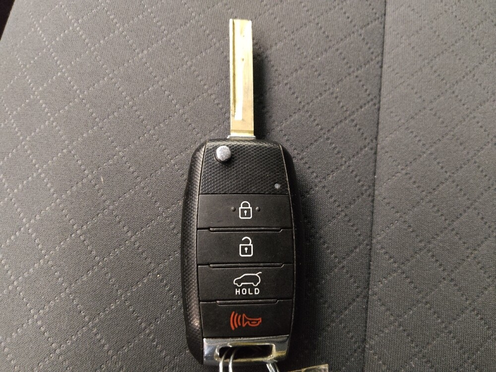 2017 Kia Sorento in Denver, CO 80012 - 18114550 32