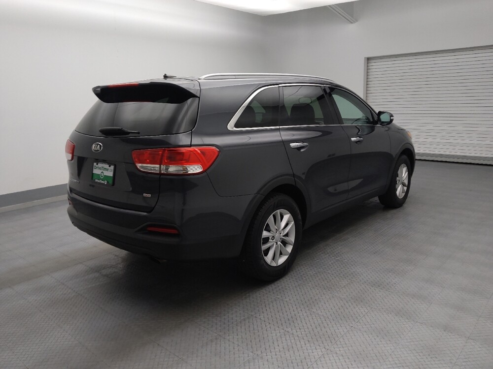 2017 Kia Sorento in Denver, CO 80012 - 18114550 9