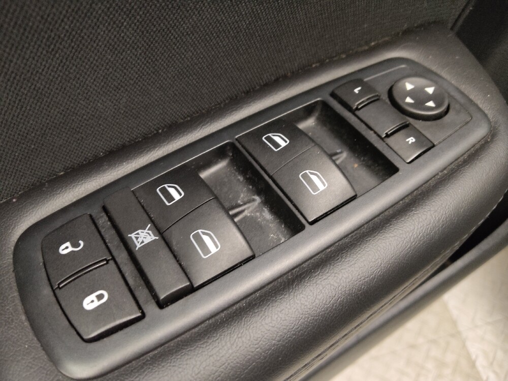 2016 Chrysler 200 in Colorado Springs, CO 80909 - 18114553 27