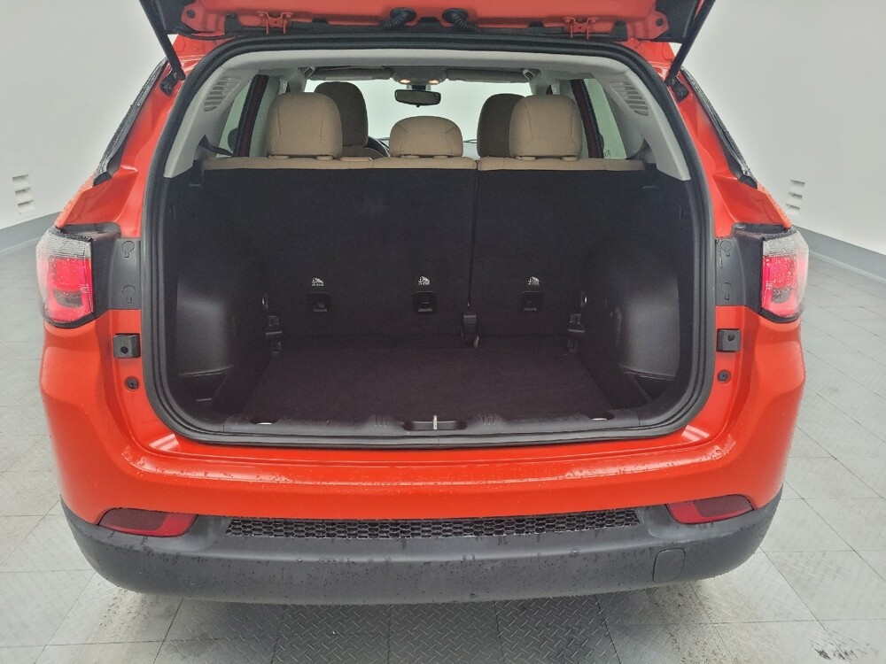 2018 Jeep Compass in Memphis, TN 38115 - 18114566 29