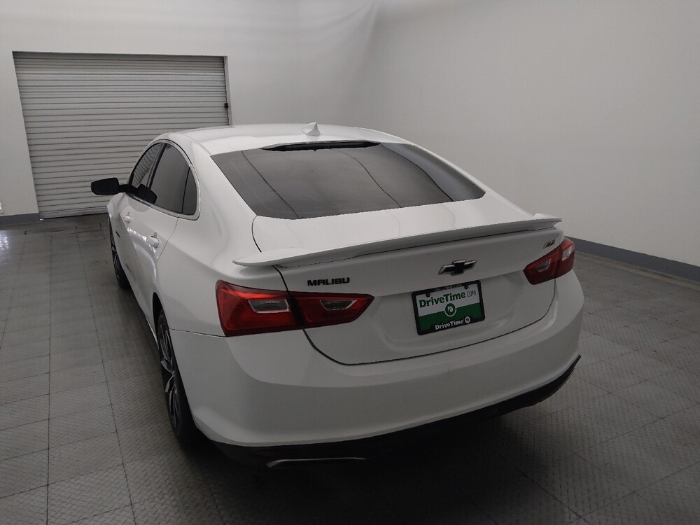 2020 Chevrolet Malibu in Live Oak, TX 78233 - 18114577 6