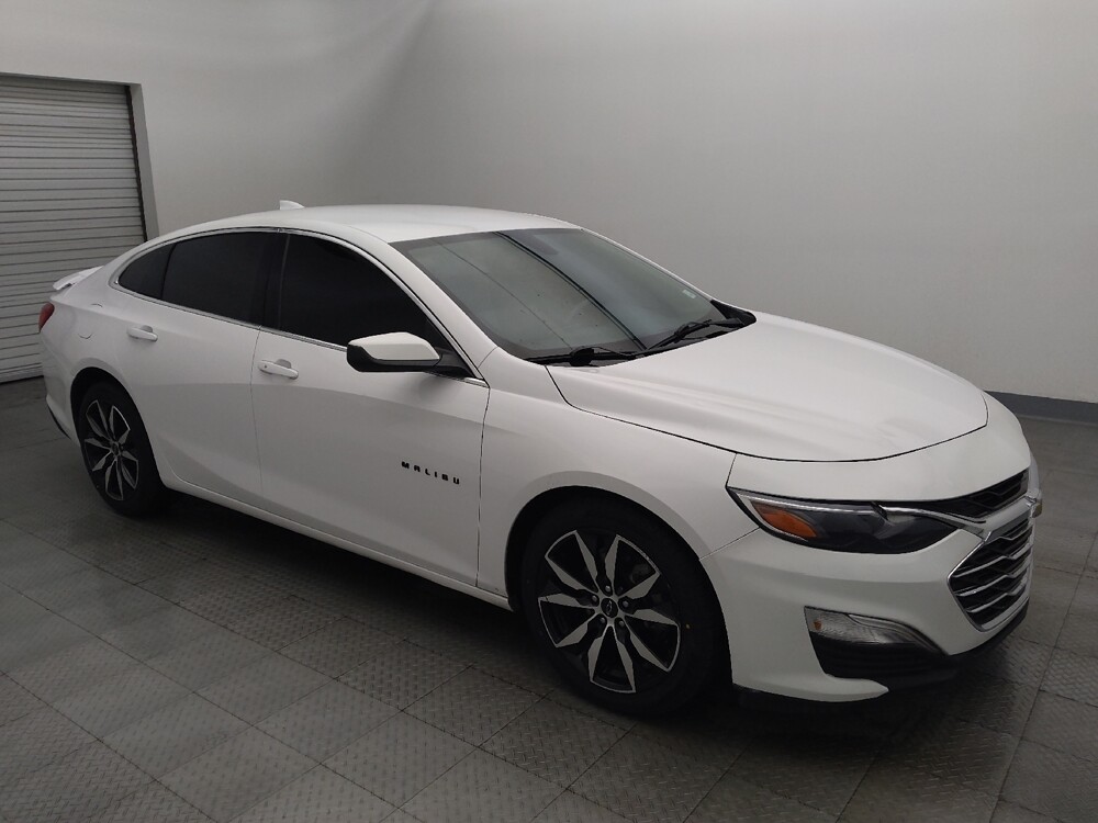 2020 Chevrolet Malibu in Live Oak, TX 78233 - 18114577 11