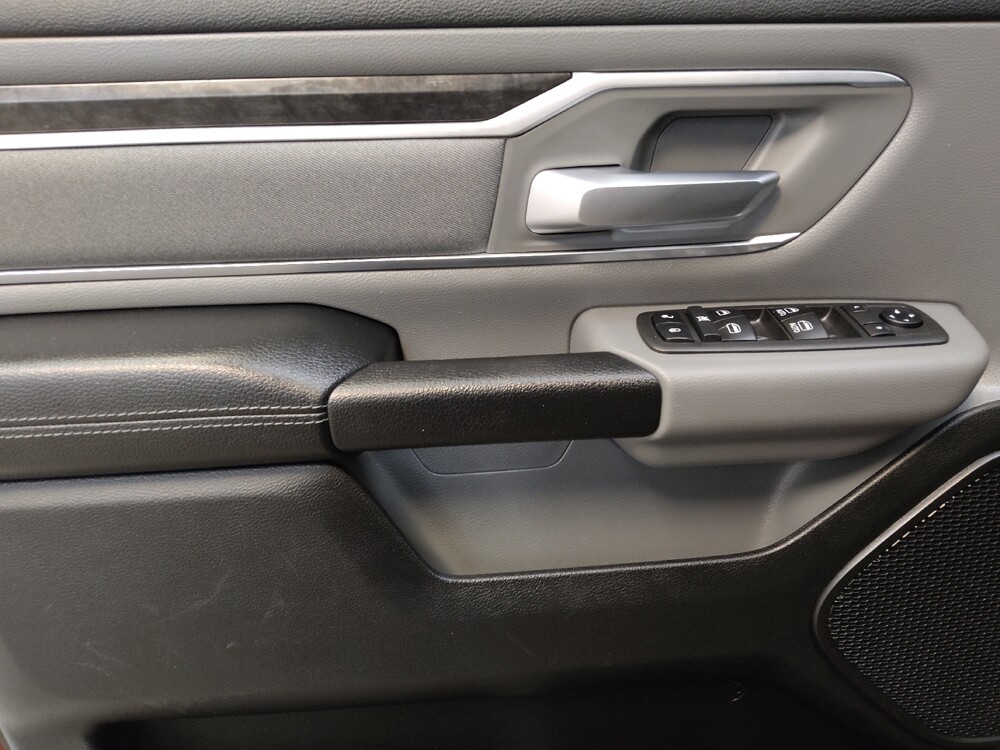 2019 RAM 1500 in Fairfield, OH 45014 - 18114580 27