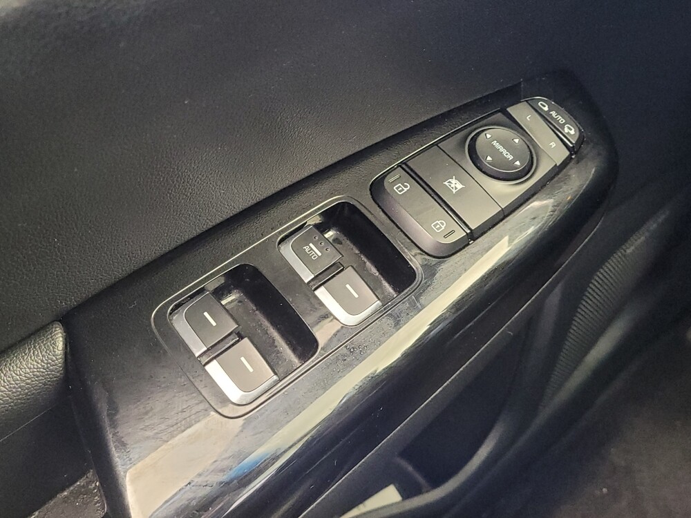 2017 Kia Sportage in Cincinnati, OH 45255 - 18114586 27