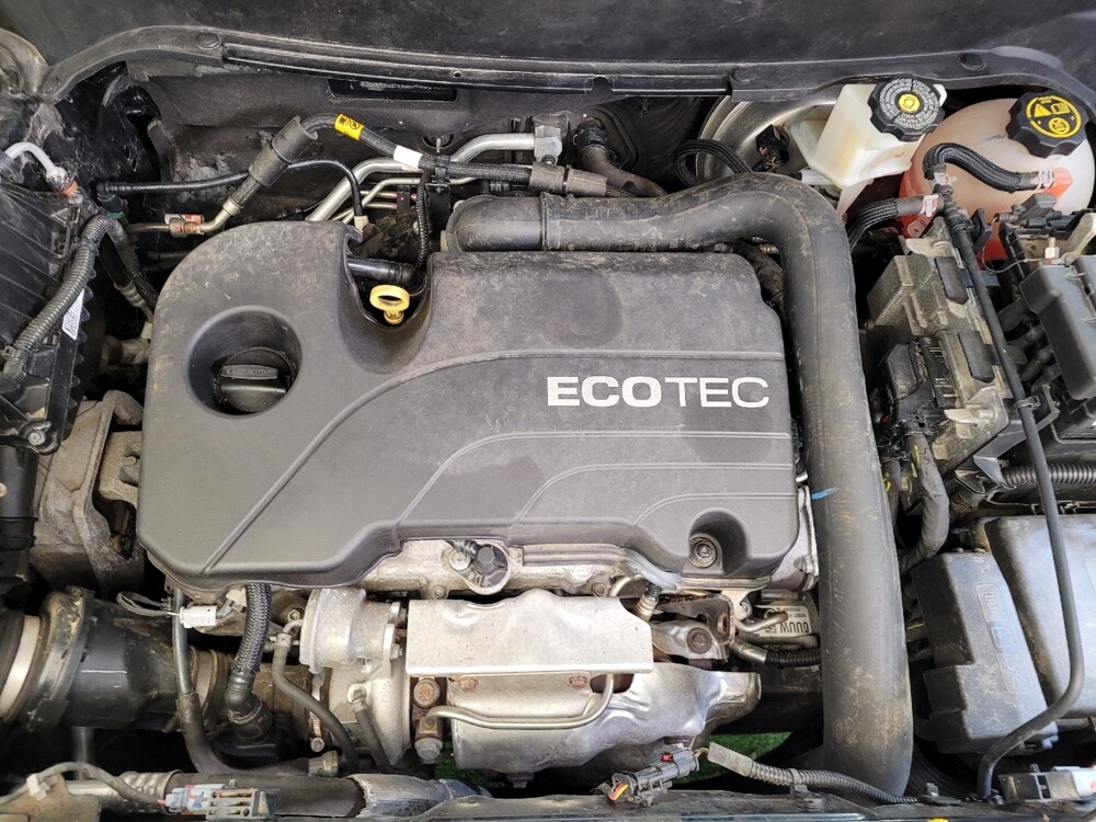 2021 Chevrolet Equinox in Cincinnati, OH 45255 - 18114589 30