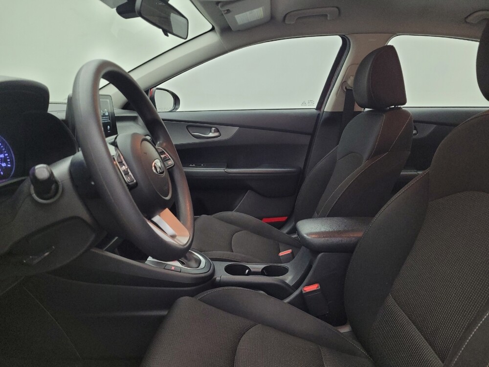 2021 Kia Forte in Maple Heights, OH 44137 - 18114590 17