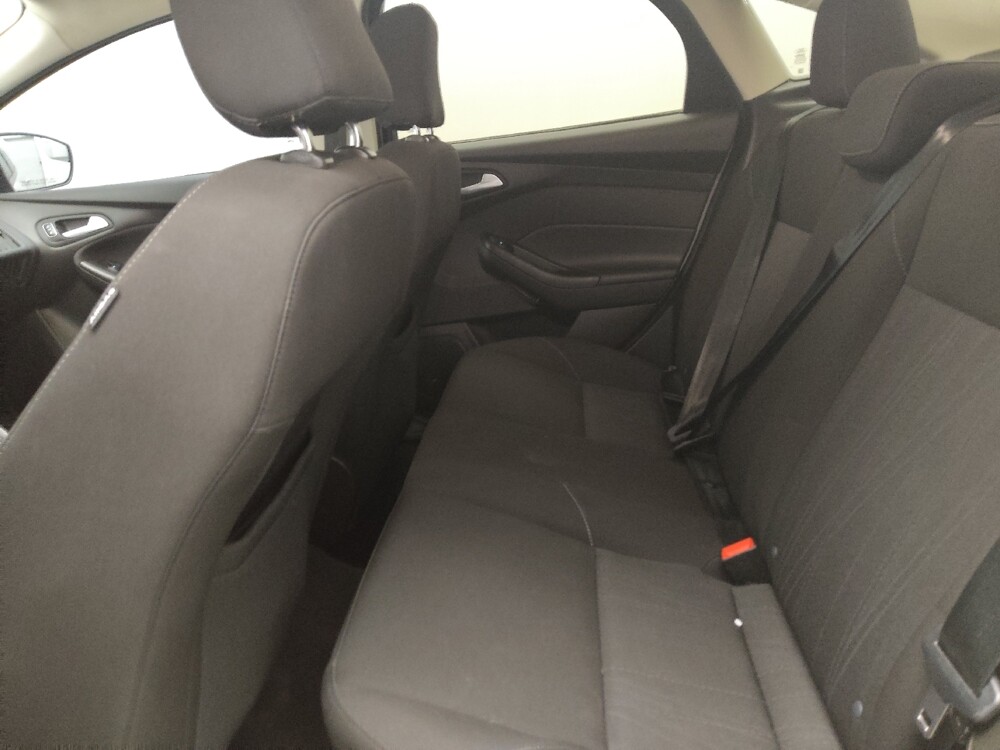 2017 Ford Focus in Arlington, TX 76011 - 18114593 18