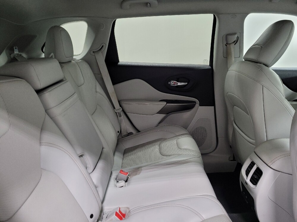 2019 Jeep Cherokee in Pittsburgh, PA 15236 - 18114599 19