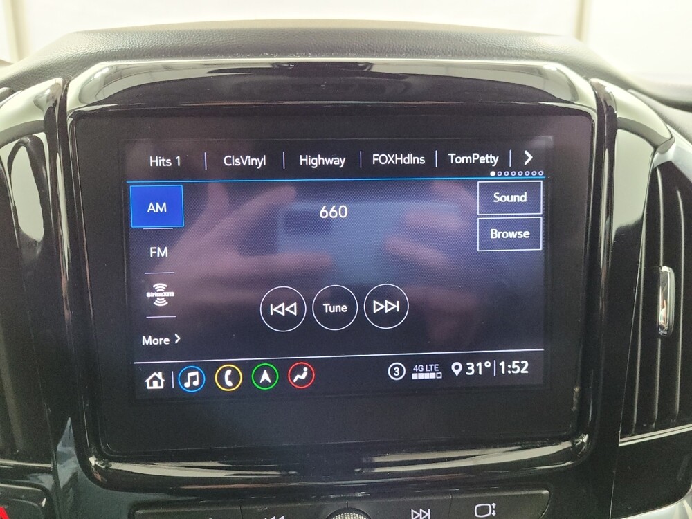 2020 Chevrolet Traverse in Pittsburgh, PA 15236 - 18114606 25