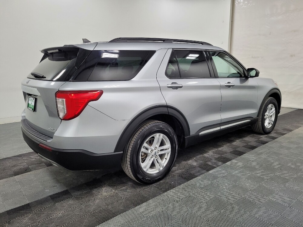 2022 Ford Explorer in Pittsburgh, PA 15236 - 18114615 10