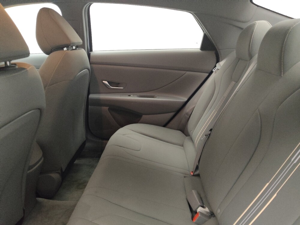 2023 Hyundai Elantra in Lombard, IL 60148 - 18114618 18