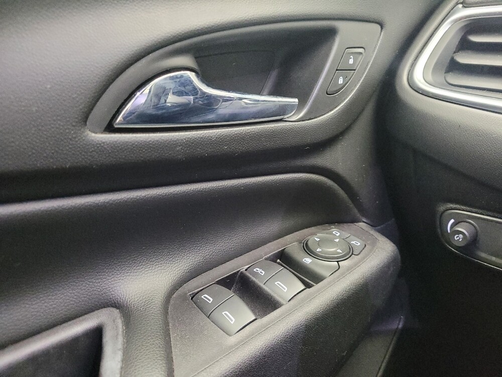 2018 Chevrolet Equinox in Eastpointe, MI 48021 - 18114627 27