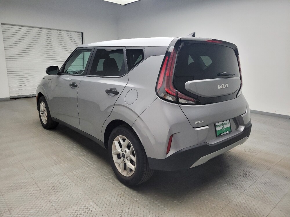 2023 Kia Soul in Eastpointe, MI 48021 - 18114628 5