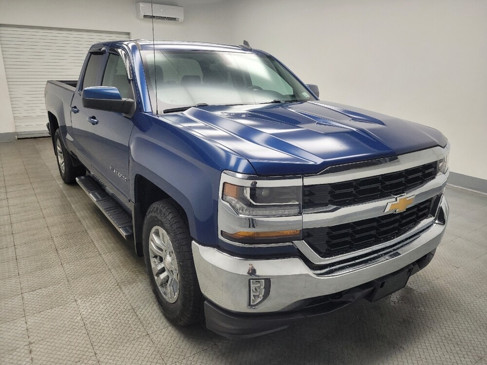 2019 Chevrolet Silverado 1500 in Ft Wayne, IN 46805 - 18114635 13