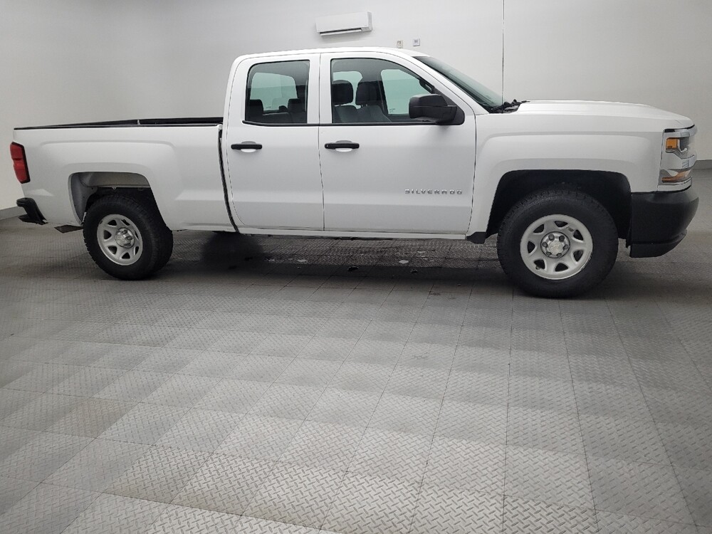 2017 Chevrolet Silverado 1500 in Fort Worth, TX 76116 - 18114652 11