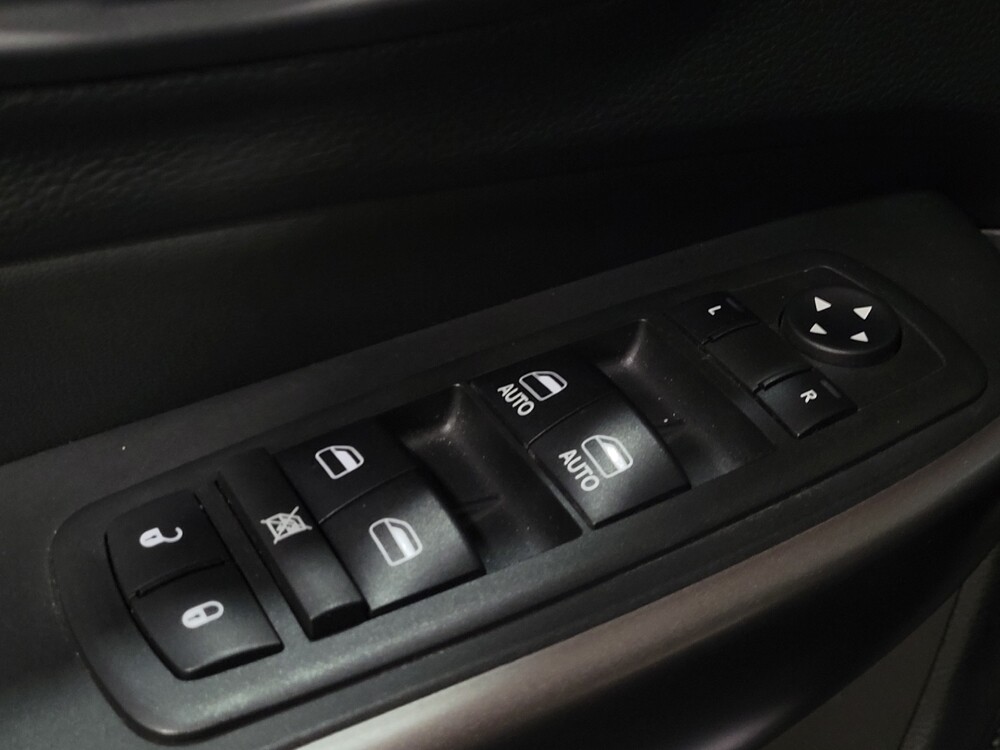 2019 Jeep Cherokee in Glen Burnie, MD 21061 - 18114654 27