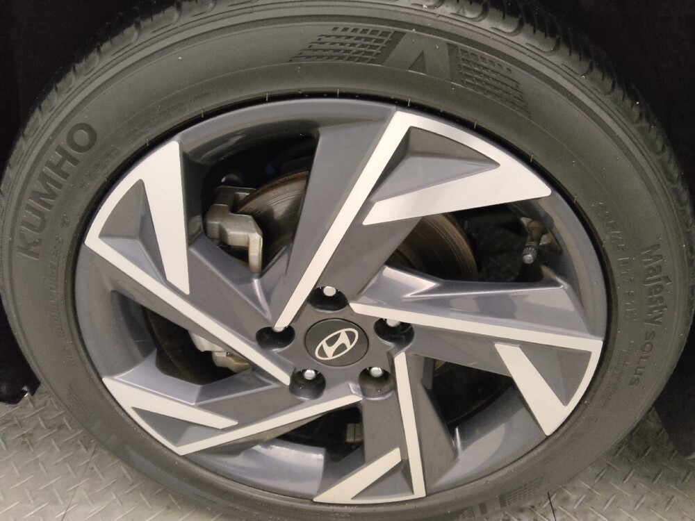 2025 Hyundai Elantra in Stone Mountain, GA 30083 - 18114658 31