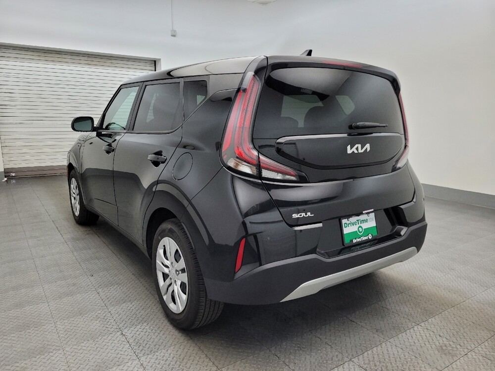 2023 Kia Soul in Phoenix, AZ 85015 - 18114659 5