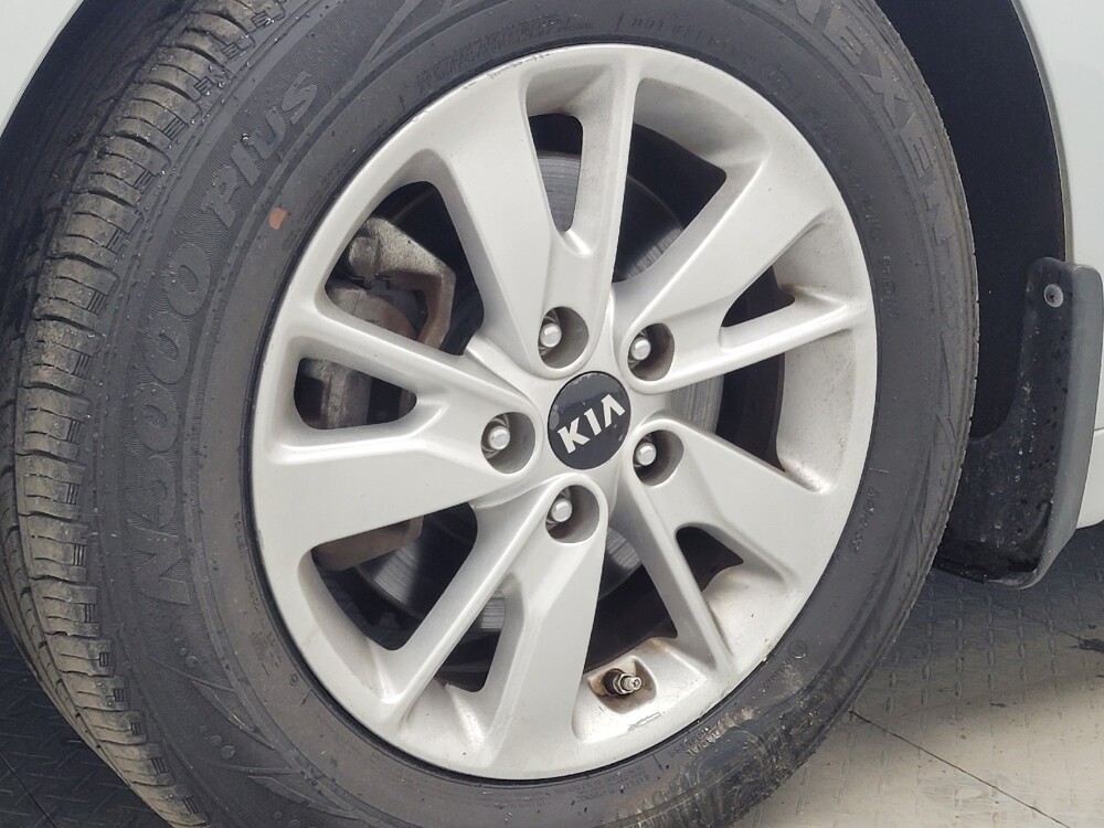 2017 Kia Optima in Memphis, TN 38115 - 18114660 31