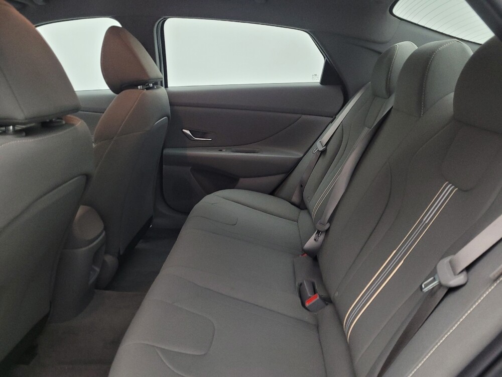 2025 Hyundai Elantra in Maple Heights, OH 44137 - 18114665 18