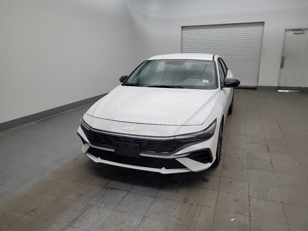 2025 Hyundai Elantra in Maple Heights, OH 44137 - 18114665 15