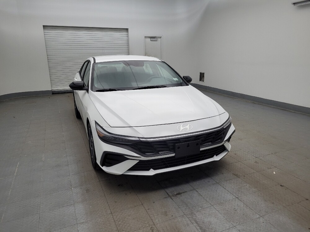 2025 Hyundai Elantra in Maple Heights, OH 44137 - 18114665 14