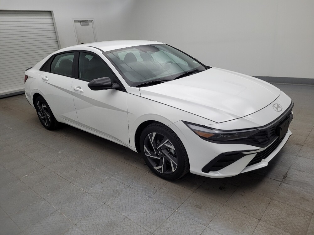 2025 Hyundai Elantra in Maple Heights, OH 44137 - 18114665 11