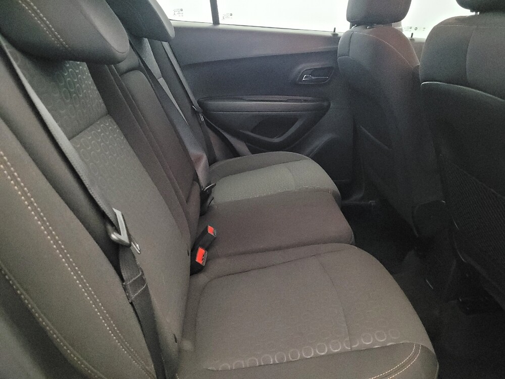 2020 Chevrolet Trax in Glen Burnie, MD 21061 - 18114666 19