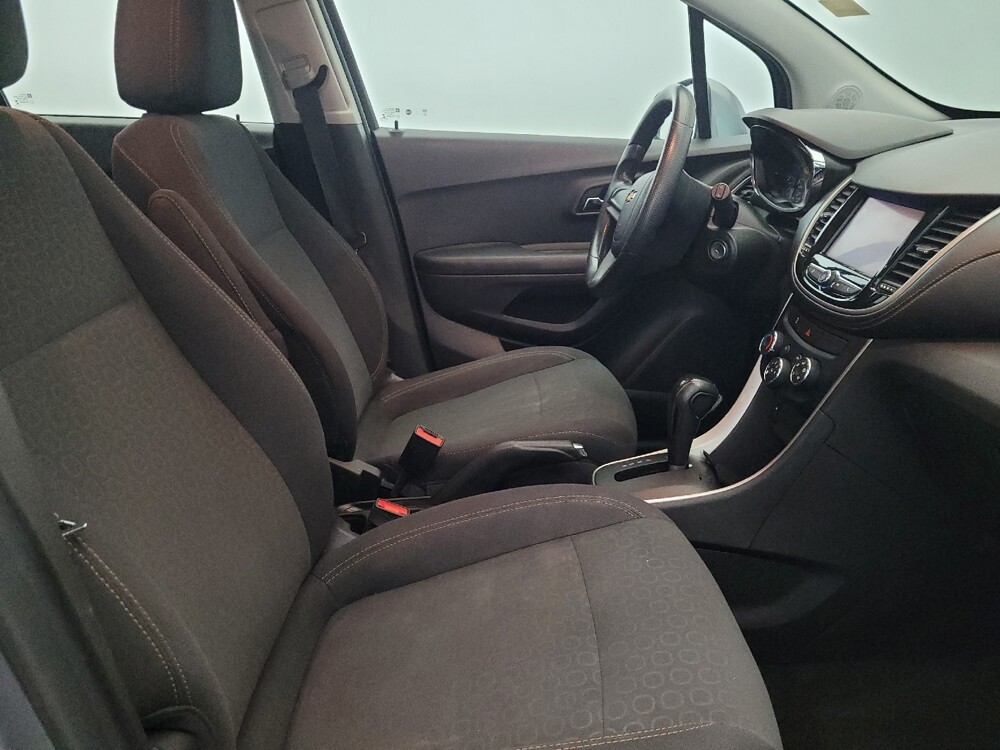 2020 Chevrolet Trax in Glen Burnie, MD 21061 - 18114666 21