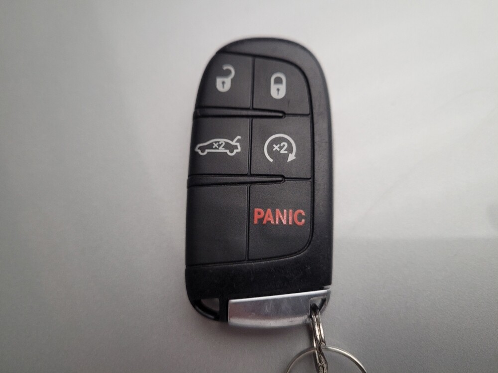 2019 Dodge Charger in Montclair, CA 91763 - 18114668 32