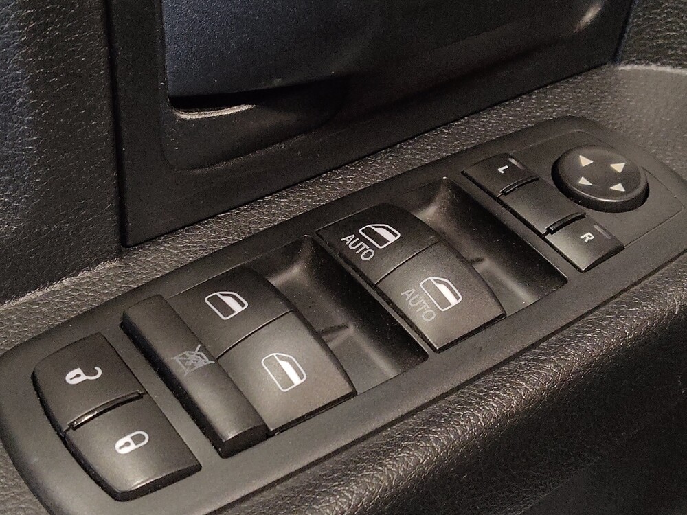 2016 RAM 1500 in Jacksonville, FL 32210 - 18114669 27