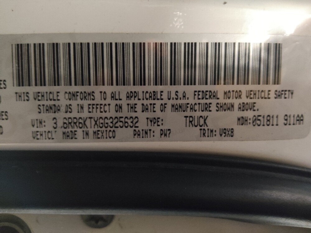 2016 RAM 1500 in Jacksonville, FL 32210 - 18114669 33