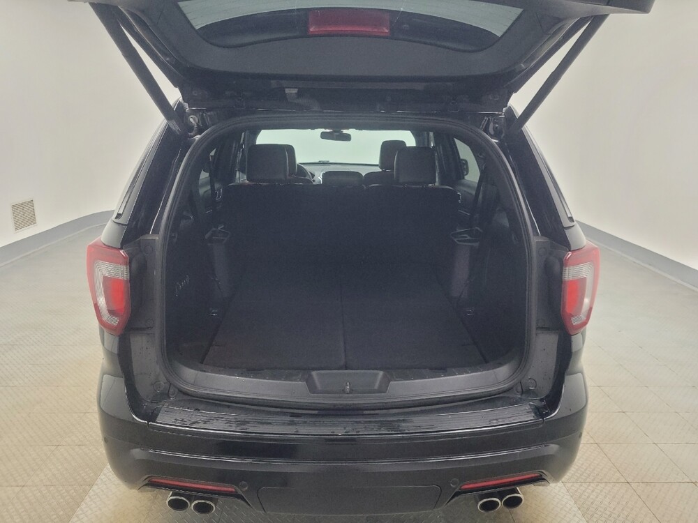 2018 Ford Explorer in Ft Wayne, IN 46805 - 18114672 29