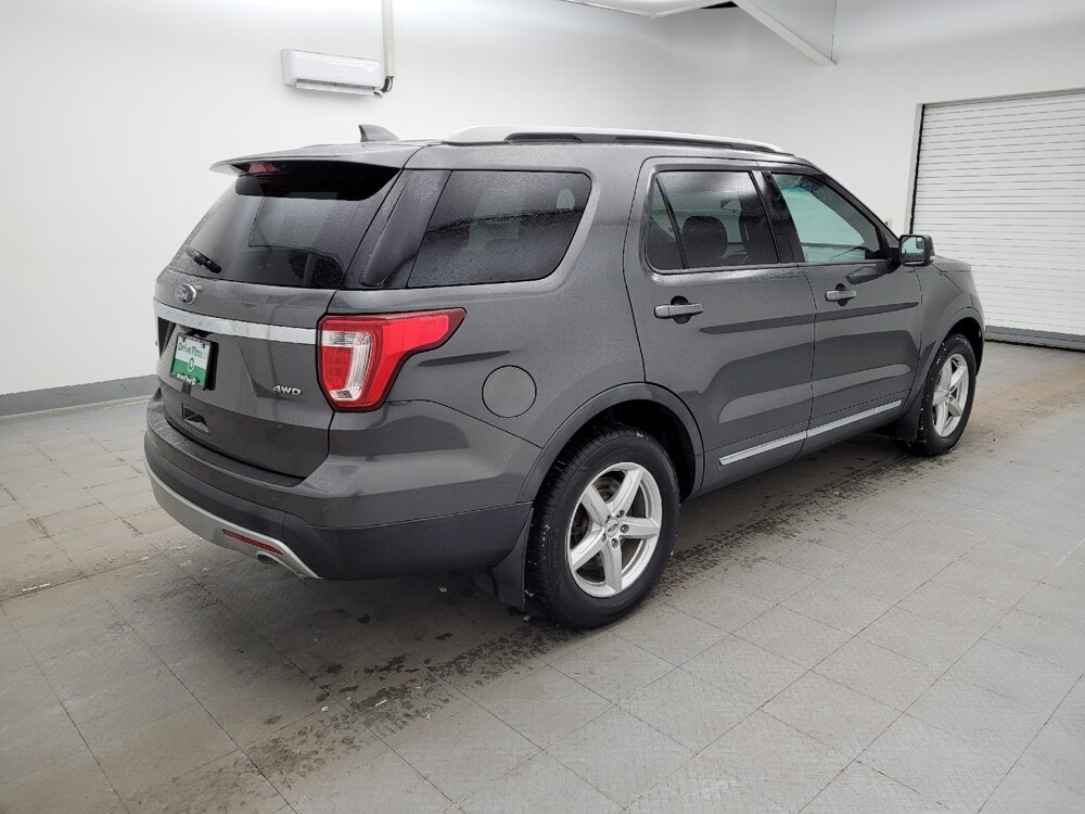 2017 Ford Explorer in Cincinnati, OH 45255 - 18114676 10