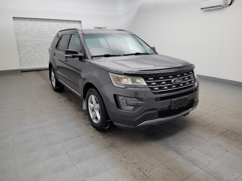 2017 Ford Explorer in Cincinnati, OH 45255 - 18114676 13