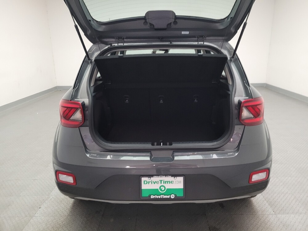 2025 Hyundai Venue in Downey, CA 90241 - 18114680 29