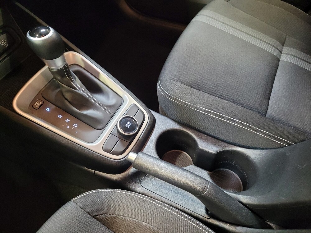 2025 Hyundai Venue in Downey, CA 90241 - 18114680 26