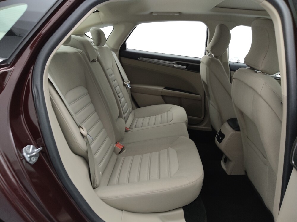 2018 Ford Fusion in Gladstone, MO 64118 - 18114700 19