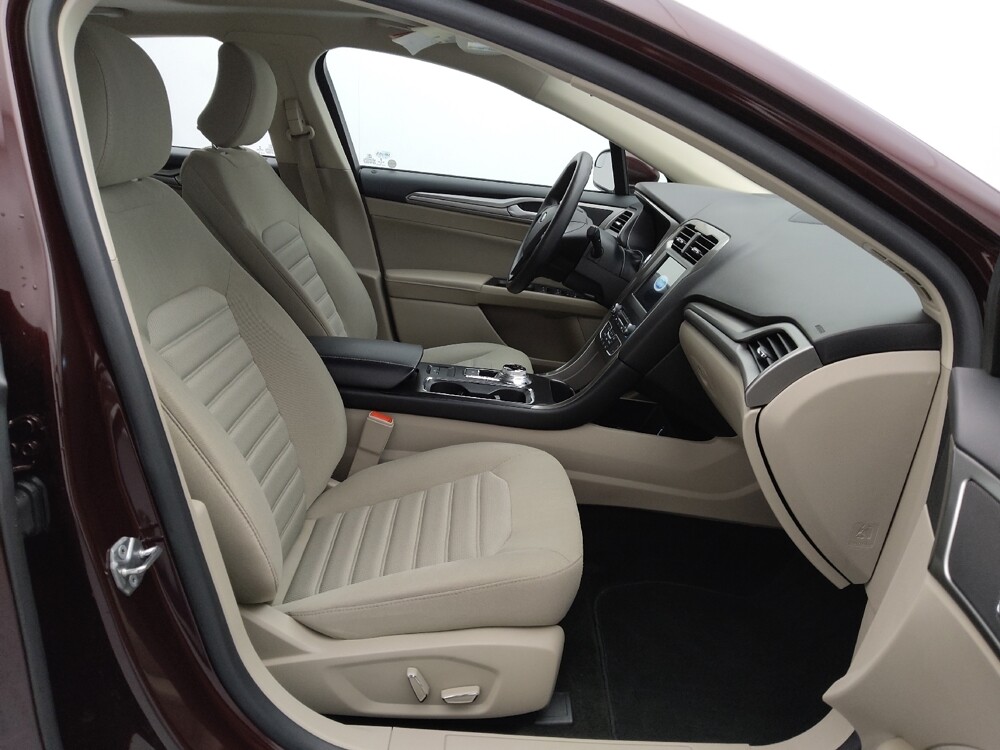 2018 Ford Fusion in Gladstone, MO 64118 - 18114700 21