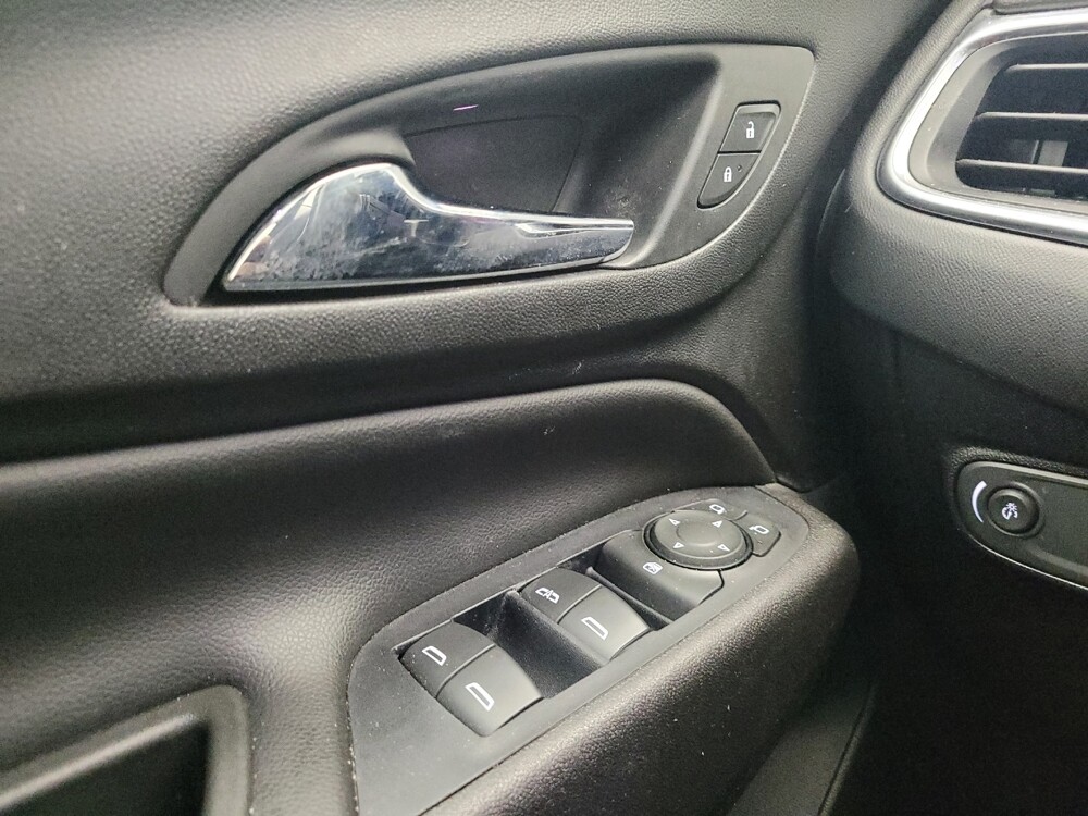 2019 Chevrolet Equinox in Eastpointe, MI 48021 - 18114720 27