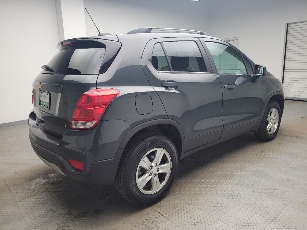 2018 Chevrolet Trax in Eastpointe, MI 48021 - 18114735 10