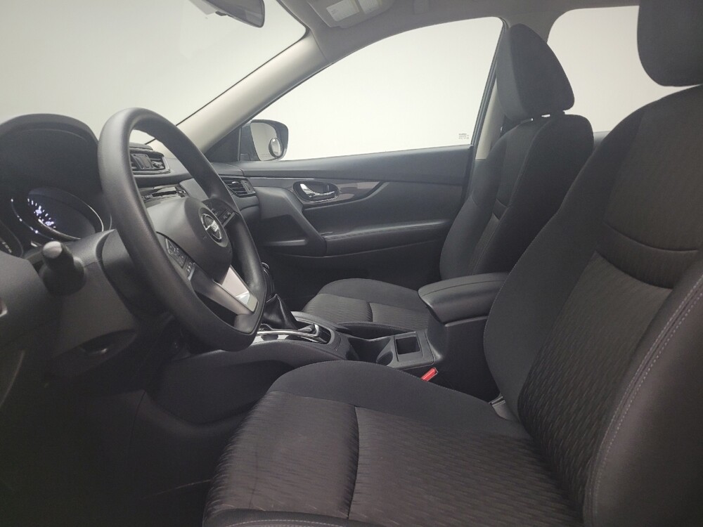 2017 Nissan Rogue in Eastpointe, MI 48021 - 18114737 17