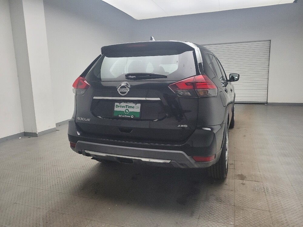 2017 Nissan Rogue in Eastpointe, MI 48021 - 18114737 7