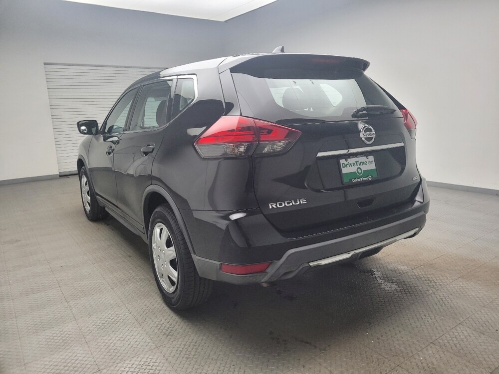 2017 Nissan Rogue in Eastpointe, MI 48021 - 18114737 5