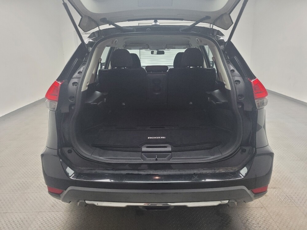 2017 Nissan Rogue in Eastpointe, MI 48021 - 18114737 29