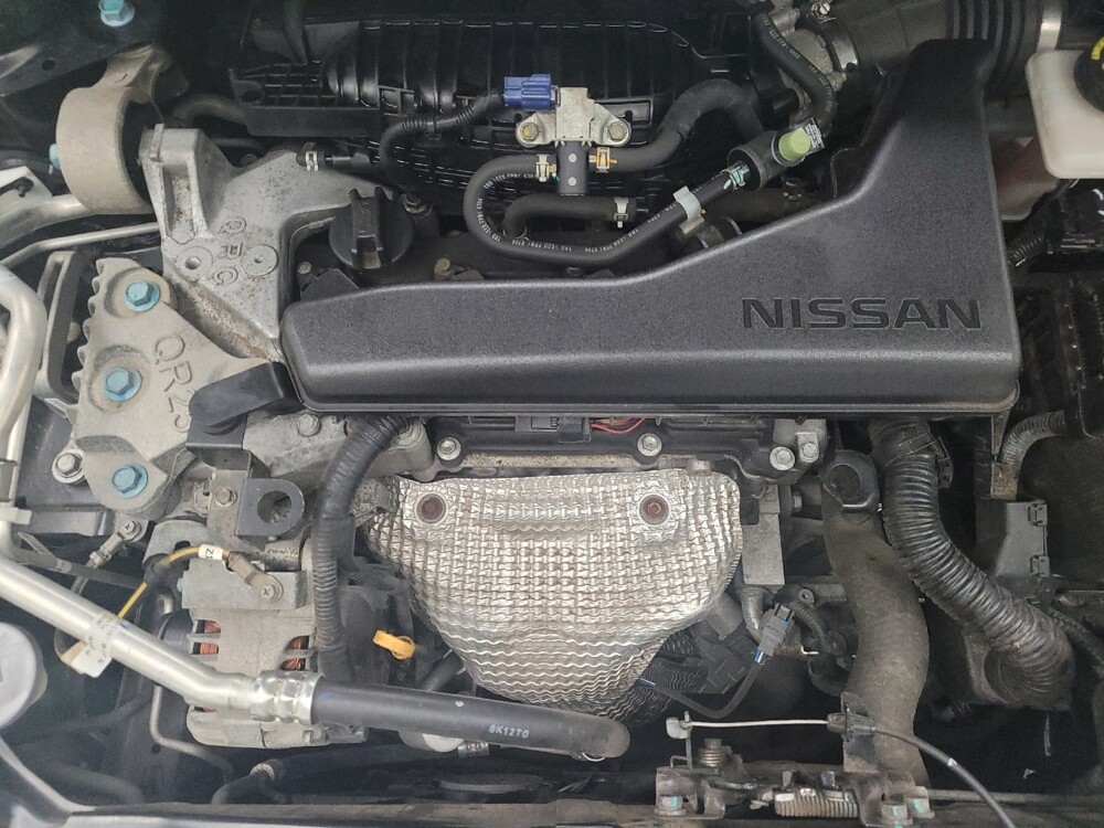 2017 Nissan Rogue in Eastpointe, MI 48021 - 18114737 30