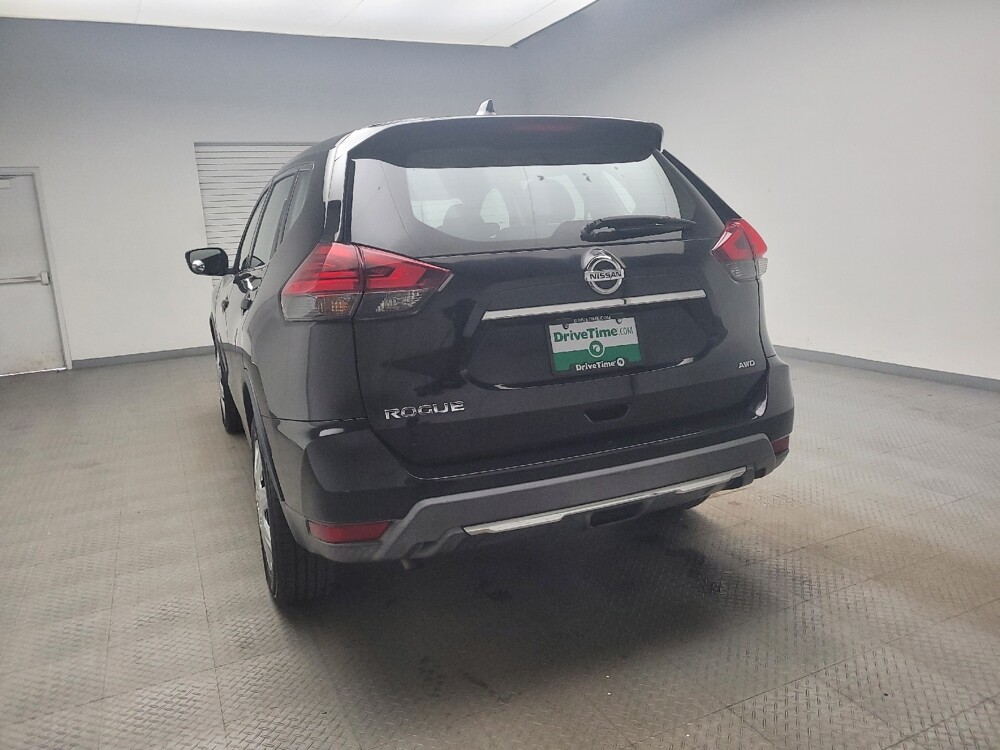 2017 Nissan Rogue in Eastpointe, MI 48021 - 18114737 6