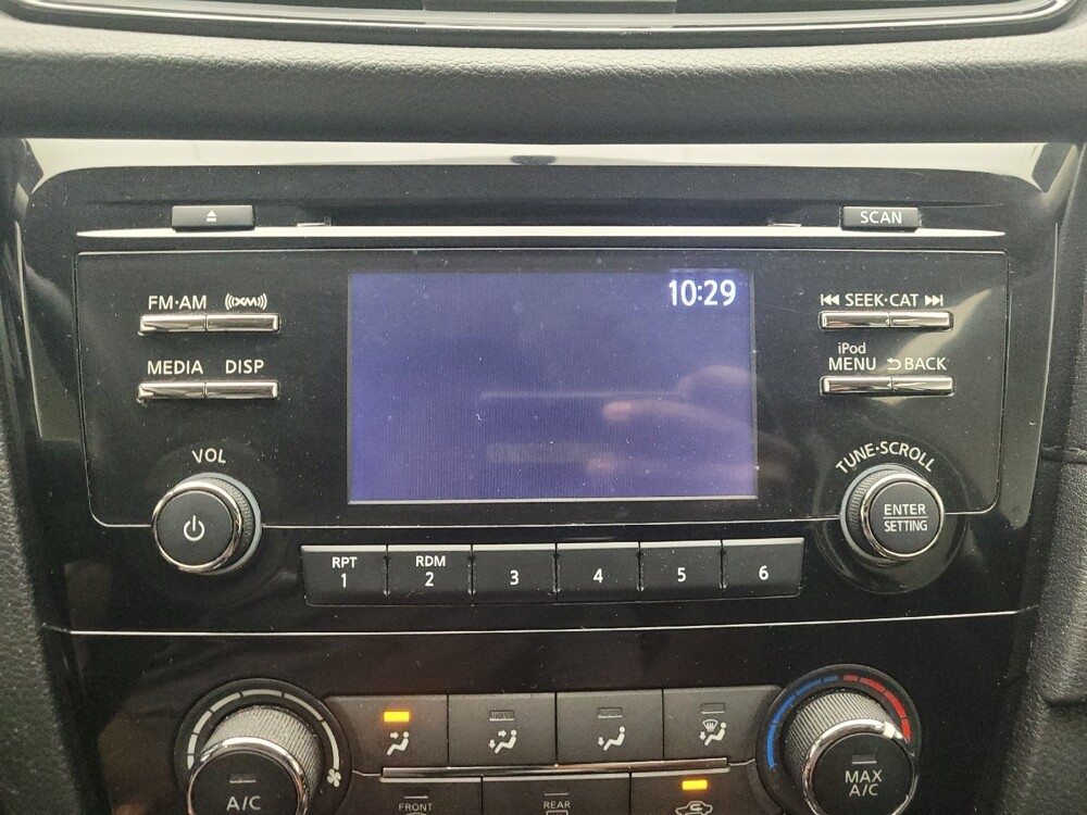 2017 Nissan Rogue in Eastpointe, MI 48021 - 18114737 25